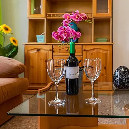 Apartment Charming In 72 M² Near Beaches