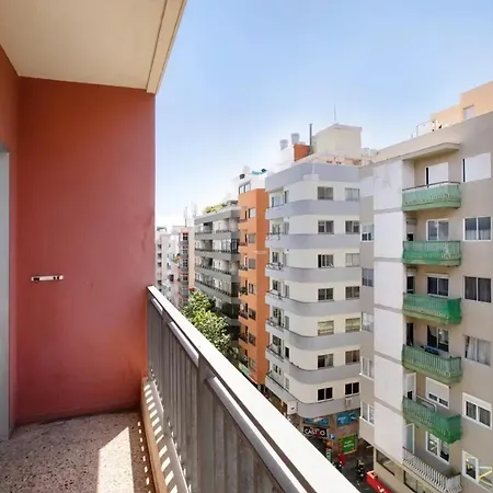 Lovely In 72 M² Near Beaches شقة